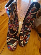 Botki haftowane wielokolorowe 