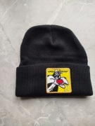 Czapki, Berety, Kominy