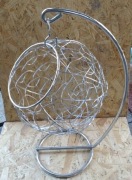 metalowy stojak na owoce koszyk wiszący srebrny 