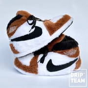 Kapcie Pluszowe Nike Jordan Mocha - r. 35-45