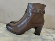 Skórzane kozaki Lasocki rozm. 40