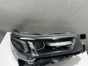 TOYOTA HILUX VIII LIFT REFLEKTOR PRZEDNI PRAWY LED 20-