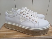 damskie białe sneakersy marki Guess wkładka 27,5 cm nowe espandryle