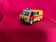 UAZ 3909 pogotowie gazowe  skala 1:43 + gazetka