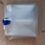 Baniak turystyczny skladany z kranikiem 20 L