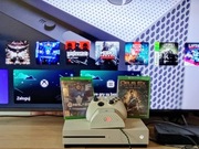 Konsola Xbox One S 500 GB biały z padem dwie baterie dwie gry ładowarka 