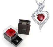 Naszyjnik z czerwoną cyrkonią w kształcie serca