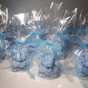 Upominki dla gości, miś z wosku sojowego na urodziny, wesela 