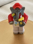 Ładna figurka Kiddinx 2022 Słonik Benjamin Malarz