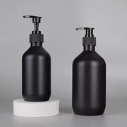 Dozownik do mydła Matowy czarny z pompką