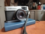 Olympus trip 35 czerwona flaga działa