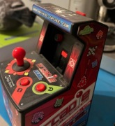Stojak do Apple iphone iPod retro arcadie 30 pin