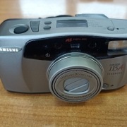 Klasyczny aparat SAMSUNG Slim Zoom 115A Panorama