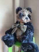 Pluszowy miś kolekcjonerski