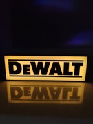 Lampka LED Dewalt do warsztatu