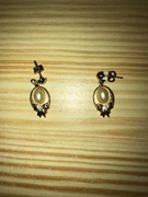 Kolczyki w złotym kolorze z oczkiem