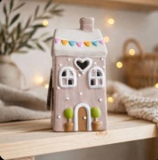 Domek Ceramiczny Lampion na Tealight - Pastelowa Girlanda Serduszko 17cm 