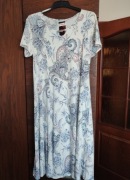 Wzorzysta sukienka r. 42 / XL nowa z aplikacją pod szyją