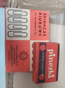 Spinacze i pinezki PRL do kolekcji staroci zorza 