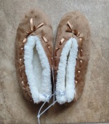 Kapcie damskie ciepłe papcie bambosze antypoślizgowe rozm.37