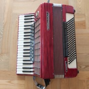 Akordeon Weltmeister 120 basowy - stella