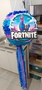 Piniata fortnite, średnica około 40cm. 
