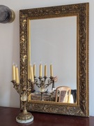 Lustro retro w złotej rzeźbionej ramie