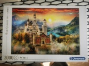 Puzzle 2000 elem. Neuschwanstein (stan BDB, ale brakuje dwóch elementów)