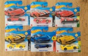 Zestaw autek Hot Wheels x 6 Ferrari F40 Competizione SF90 Stradale 365