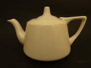 Karolina, czajnik, imbryk do herbaty, porcelana Prl, vintage