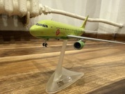 Model Herpa AIRBUS A319 S7 1:200 VP-BHQ