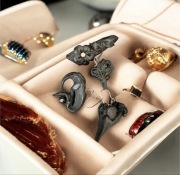 Zestaw biżuterii retro vintage handmade broszka kolczyki skóra czarny PRL