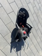 Fotelik rowerowy Hamax Siesta z opcją odchylenia.