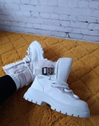 Śniegowce damskie sznurowane