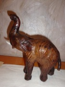 Słoń i słonik. Skóra + drewno. 