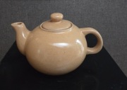 Ceramiczny czajnieczek imbryk Boleslawiec, piaskowy