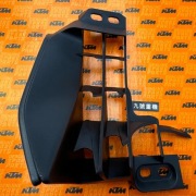 Osłona chłodnica lewa do KTM Duke 125 nr: 93035034000 nowa