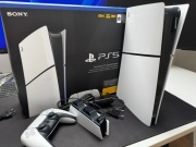 Playstation 5 Digital Slim + pad + ładowarka do padów oryginał 