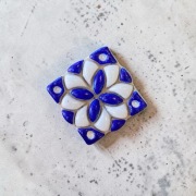 Ręcznie wykonany magnes do igieł- needle minder, rękodzieło, haft