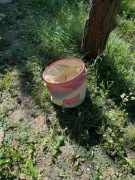 Uroczy kosz na brudną bieliznę 