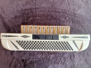 Akordeon Scandalli120b. połowa basowa części