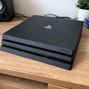 PlayStation 4 pro 1TB