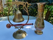 MOSIĘŻNY WAZON I GONG DEKORACYJNY - 2 SZT.