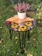 Stolik kawowy z żywicy epoksydowej 