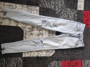 Super spodnie z dziurami push-up 