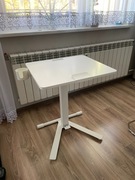 Regulowane stolik-biurko z kółkami na laptop, 66x50 cm MITTZON Ikea