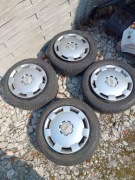 Całe koła  Audi  A3 8P + oryginalne kołpaki