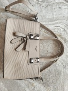 Stylowa beżowa torebka z kokardą