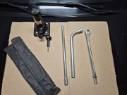 LEWAREK PODNOŚNIK WINDA KOŁA VW AMAROK I 2H 2H0011031