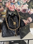 CHANEL 25 medium torebka 